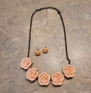 Peach Roses Necklace set